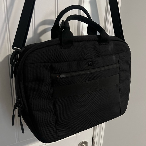 AER Briefcase - Picture 3 of 3